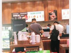 大堂-星巴克臻选(广州沙面店)