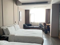 -成都太古里天府广场地铁站亚朵酒店