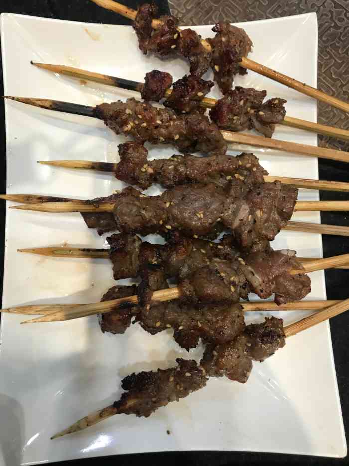 老万烧烤(典逸心洲店)-"锦州最有名的就是烧烤啦,所以第一次来锦州.