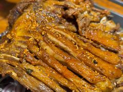 蒙艾里古法烤羊排-蒙艾里民族传统菜蒙餐