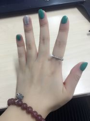 -进巍美甲美睫店