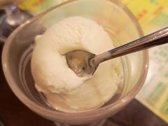 金牌椰子雪糕-顺记冰室(宝华路店)