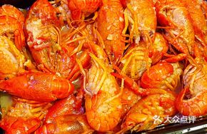 Medium Garlic-Flavored Crawfish