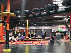-Tenker Club弹刻极限主题公园 · 蹦床 · 团建 · 生日派对(大关店)