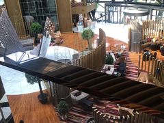 -上海滴水湖皇冠假日酒店