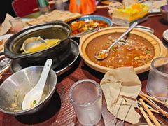 -蚝堡海鲜·威海菜·海肠捞饭·烧烤·亚洲吃蚝公司(幸福门店)