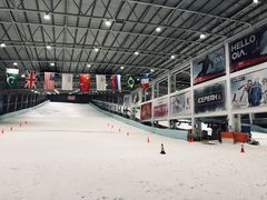 -乔波室内滑雪场