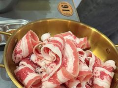 -围炉肉舍丹东海鲜烤肉·烤活鳗(步行街店)