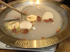 -天成·潮州牛肉脆肉鱼生蚝自助火锅