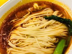 麻辣馄饨面-南小馆(迪士尼小镇店)