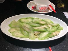 笋干丝瓜-老头儿油爆虾·知味杭州(爱琴海购物中心)