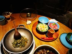 -吃饭皇帝大土家民族菜(正大广场店)
