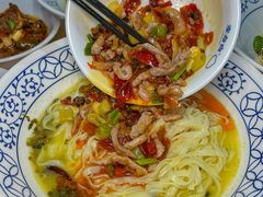 -李与白包子铺(桐梓林店)