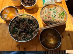 -正宗杨记普洱酸醋米线(总店)