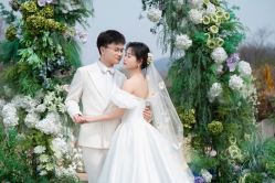 -雪中彩影婚纱摄影·微光艺术中心