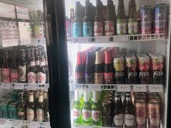 零售区-瑞食酒馆 La Taverne Suisse