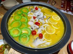 -山城外·非遗酸菜鱼(蜀都万达店)