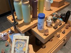 -星巴克(金华东阳银泰城店)