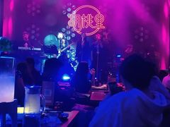 -胡桃里乐队酒馆(鎏嘉码头店)