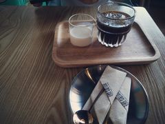 -ZING COFFEE 镜咖啡