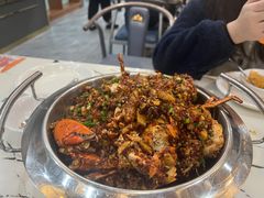 -凤凰路何眼镜香辣蟹(花果园店)