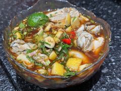 -何妹湿辣牛肉·粤式烧烤砂煲(桂雅路店)