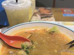 -何记花甲(海岸城旗舰店)