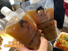 -爆炸头阿姨小四川正宗川味小吃(无任何分店)