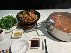 -肥仔文澳门猪骨煲(南京西路店)