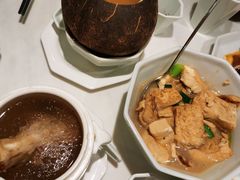 椰皇竹笙炖鸡-金戈戈香港豉油鸡(南山海岸城店)