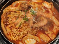 -三清洞摩西韩式年糕火锅(威高广场店)