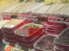 -签多多串串香火锅