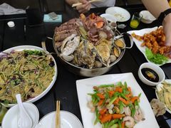 -鑫渔港海鲜本地菜·山海关浑锅(东戴河店)