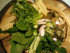 -鱼窝棚柴火铁锅炖(富山屯店)