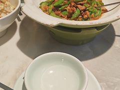 -绿草地·湘菜(酃湖师院店)
