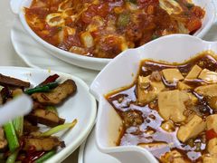 焗芝士鸡扒饭-港式金翠茶餐厅