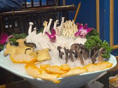 -袍门世家老火锅(太古里店)