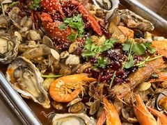 -老东镇啤酒屋海鲜加工·蒸汽海鲜·海鲜烧烤(台东店)