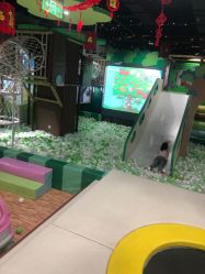 -绿野星空儿童乐园