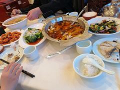 水煮份鱼-鑫巴蜀小镇 · 水煮鱼专研店(玉桥店)