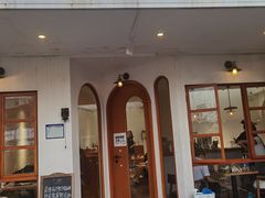 -有猫主题·治愈系猫咖(曾厝垵店)