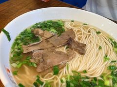 牛肉拉面-小灶派· 地道兰州牛肉面(宏发大厦店)