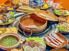 -阿山卓·野生菌火锅·纳西火塘烤肉