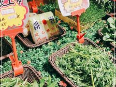 -宝燕海货工场(长江国际店)