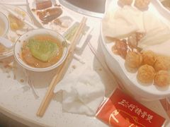 -三人行骨头王火锅(长寿店)