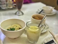 浇头面-翡翠拉面小笼包(机场DFS店)