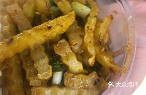 Grilled Meat with Mantou and Sweet and Sour Potato