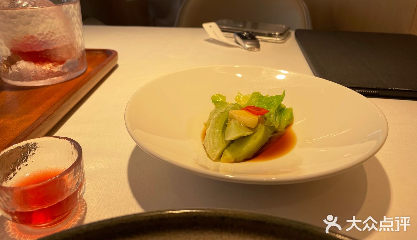 打卡东钱湖边的 远 餐厅