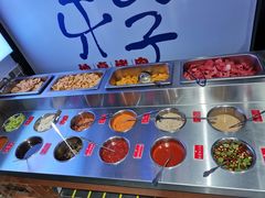 自助调料区-马路牙子烧烤音乐酒馆(望京店)