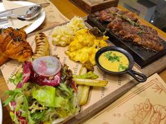-Mark&Mars Restaurant